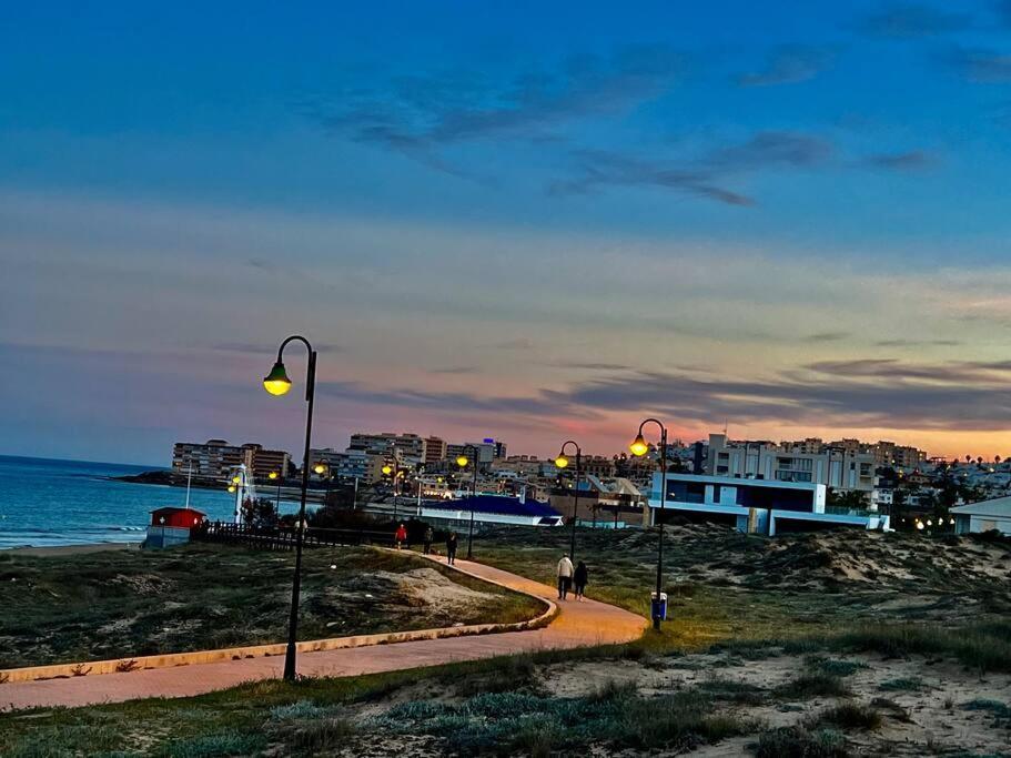 Torrevieja La Mata Primera Linea Playa מראה חיצוני תמונה