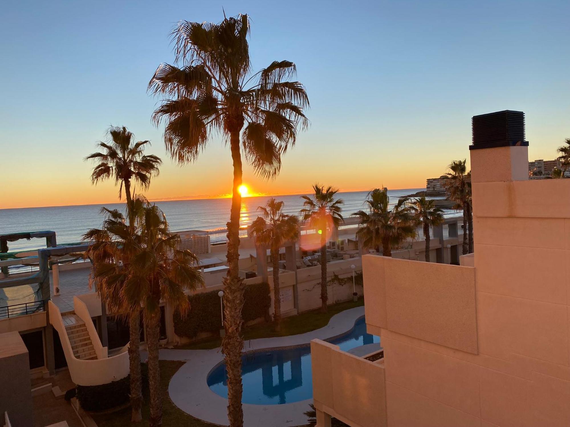 Torrevieja La Mata Primera Linea Playa מראה חיצוני תמונה